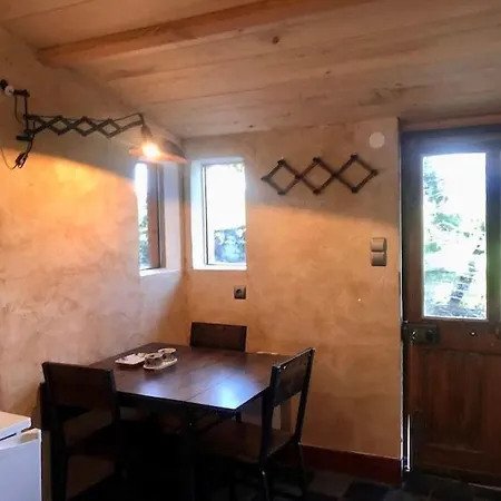 Semi-troglodyte Du Coustal Chalet